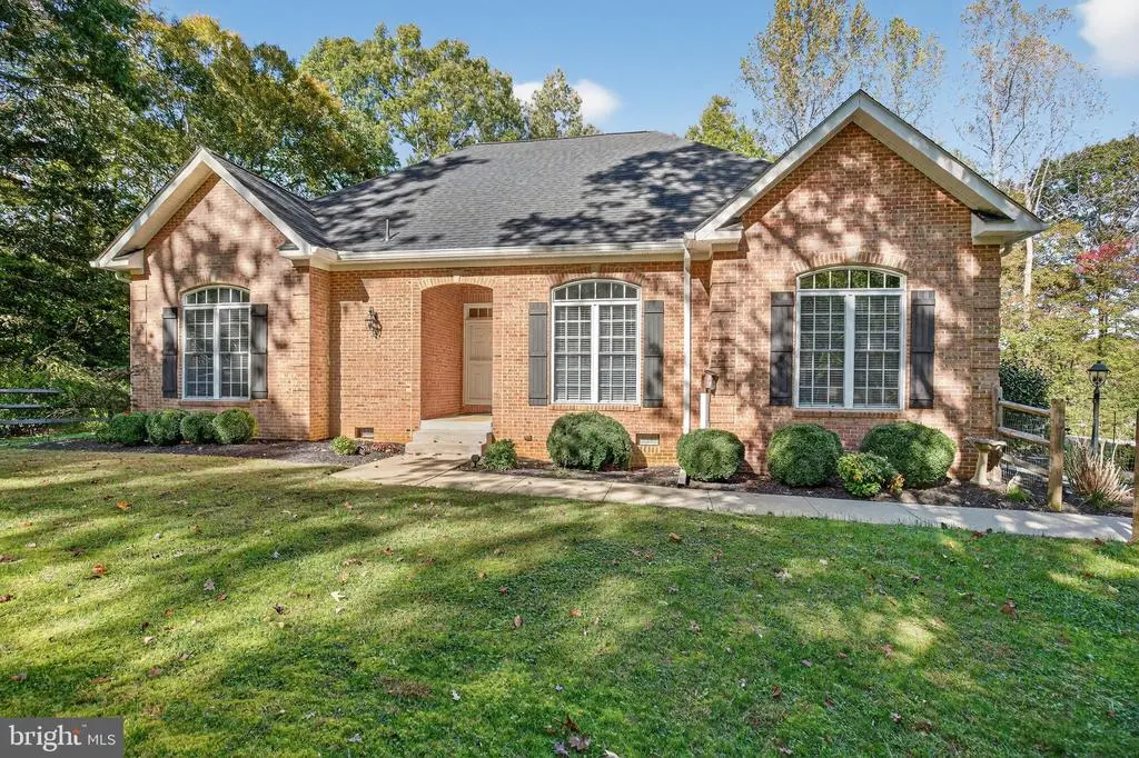 17260 Braddock Pl, Hughesville