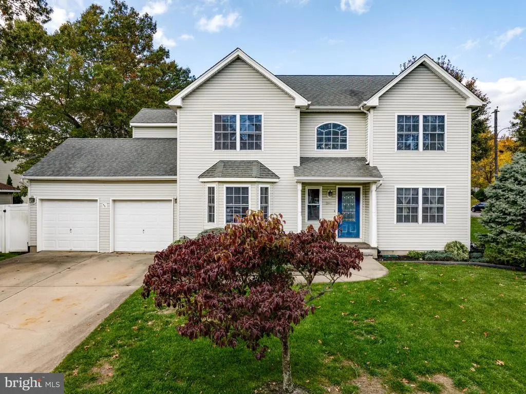 296 Neptune Dr, MANAHAWKIN