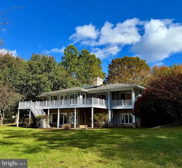 10100 Watkins Rd, Gaithersburg