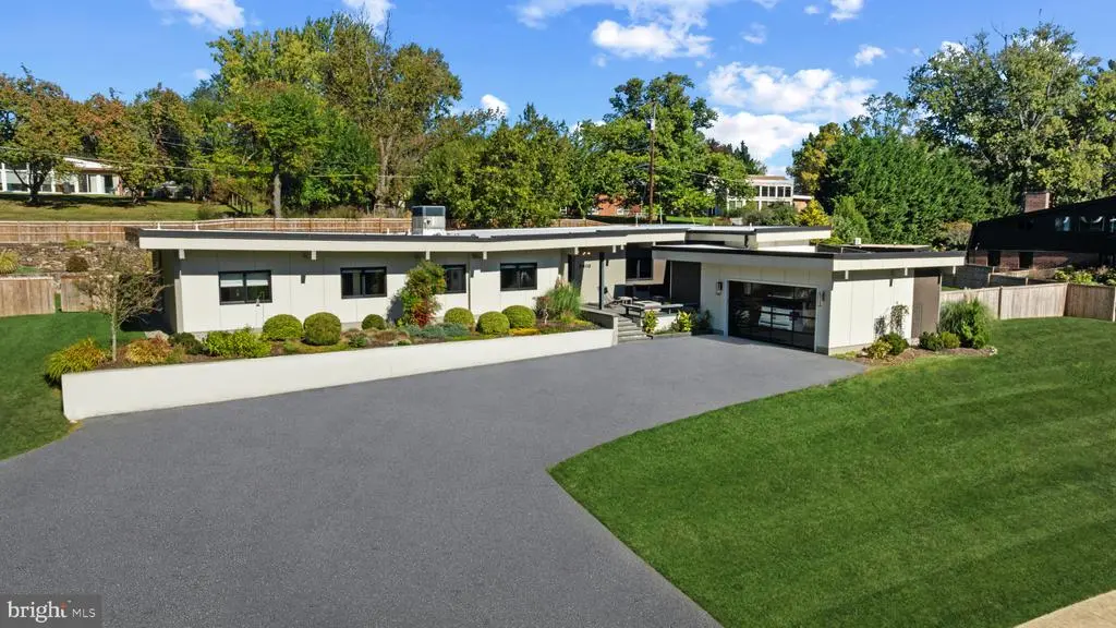 3410 Woodvalley Dr, Pikesville