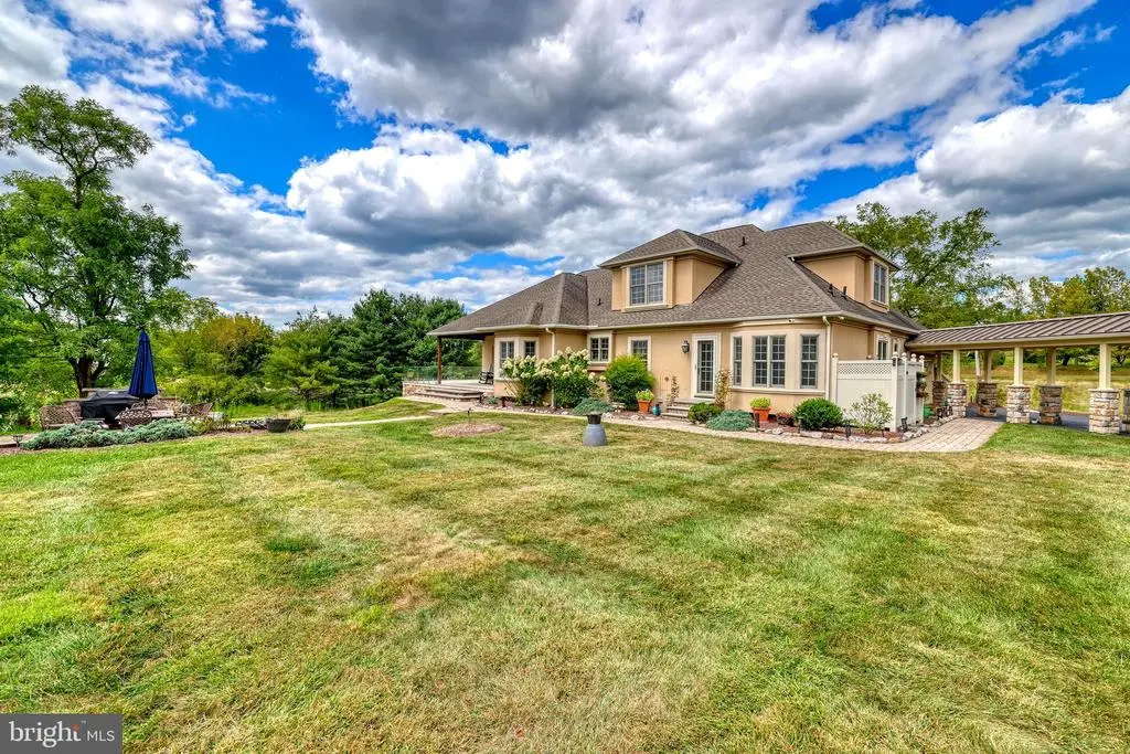 86 Aqueduct Rd, WASHINGTON CROSSING