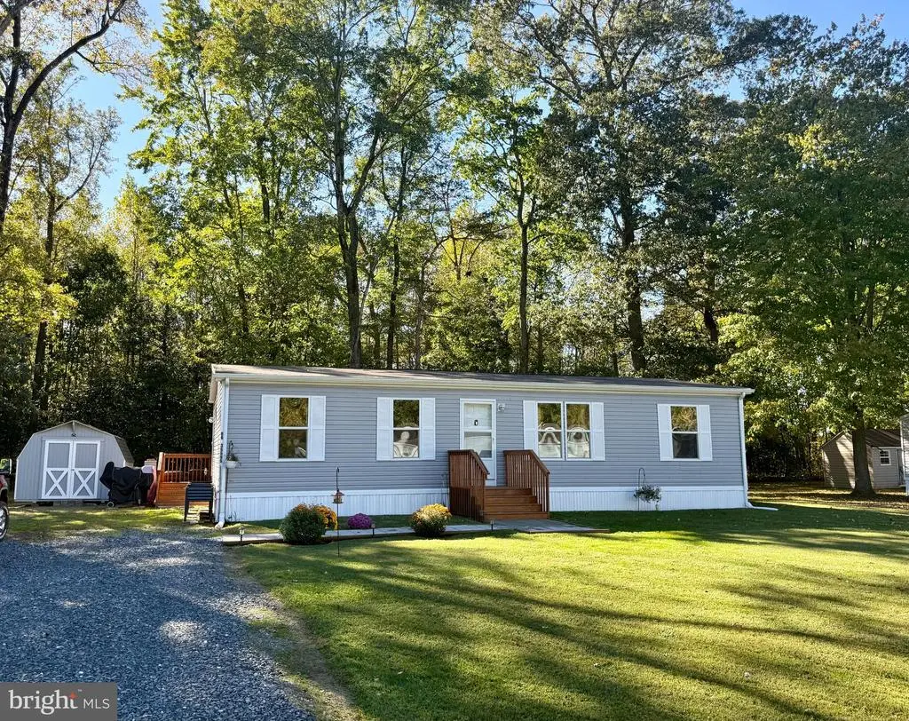 35596 Woods Ave, LAUREL