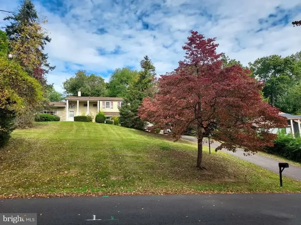243 Green Dr, CHURCHVILLE