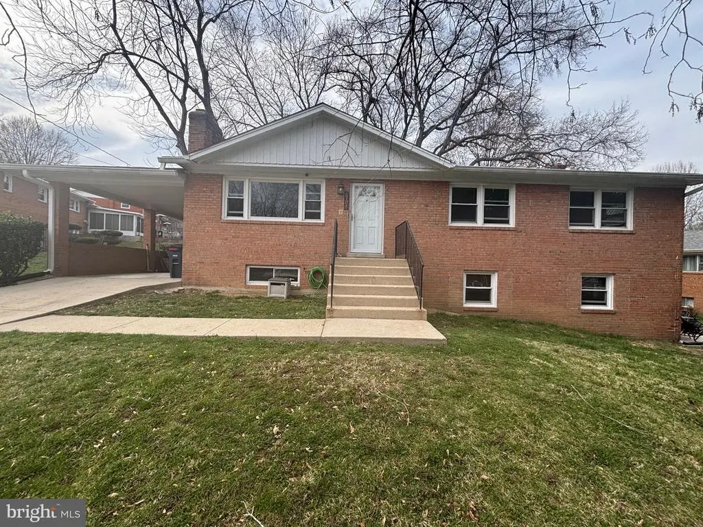 7012 Groveton Dr, Clinton