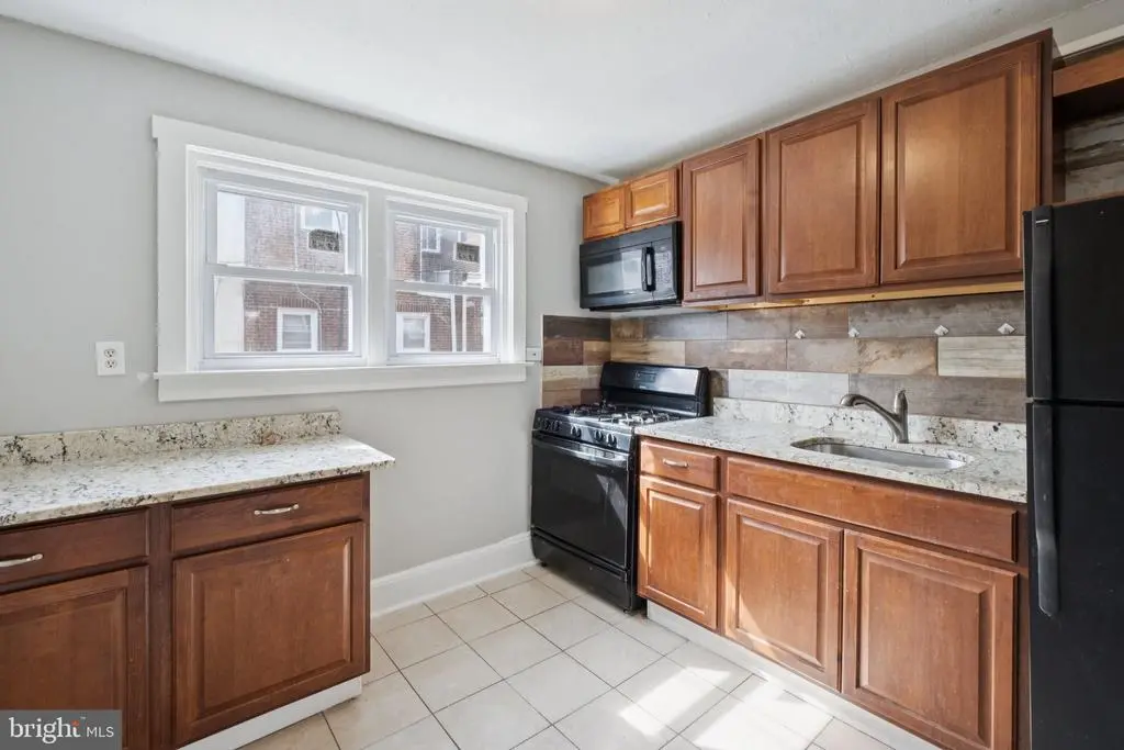 7712 Temple Rd, PHILADELPHIA