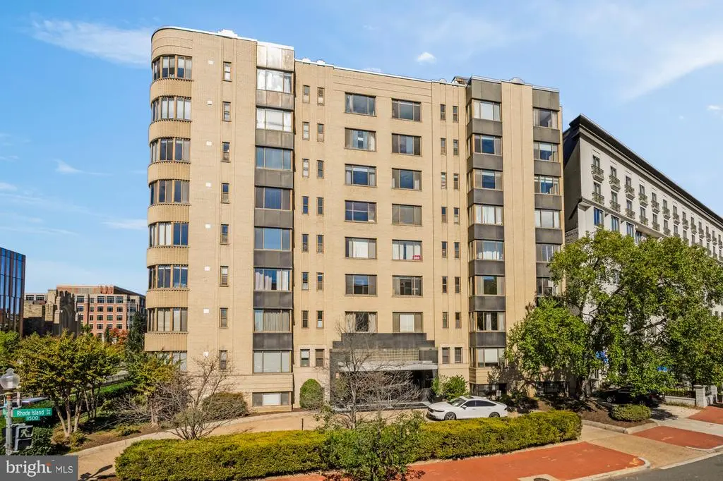 1 Scott Cir Nw #719, WASHINGTON