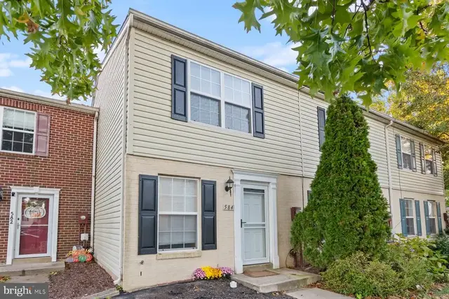 584 Cotswold Ct, Frederick