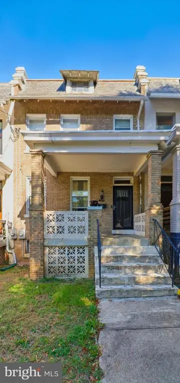 303 Webster St Nw, WASHINGTON