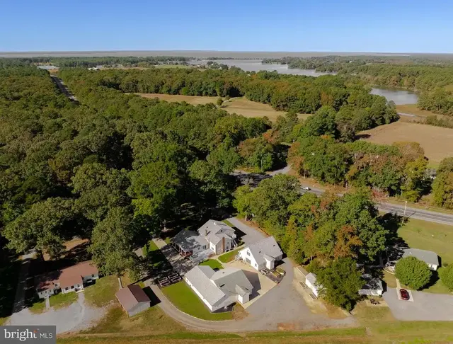 45146 Andover Estates Rd, Valley Lee