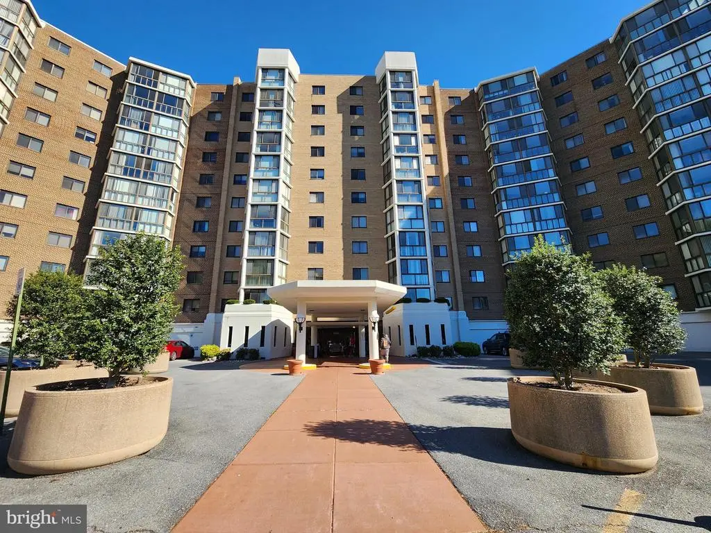 15100 Interlachen Dr #4-701, SILVER SPRING