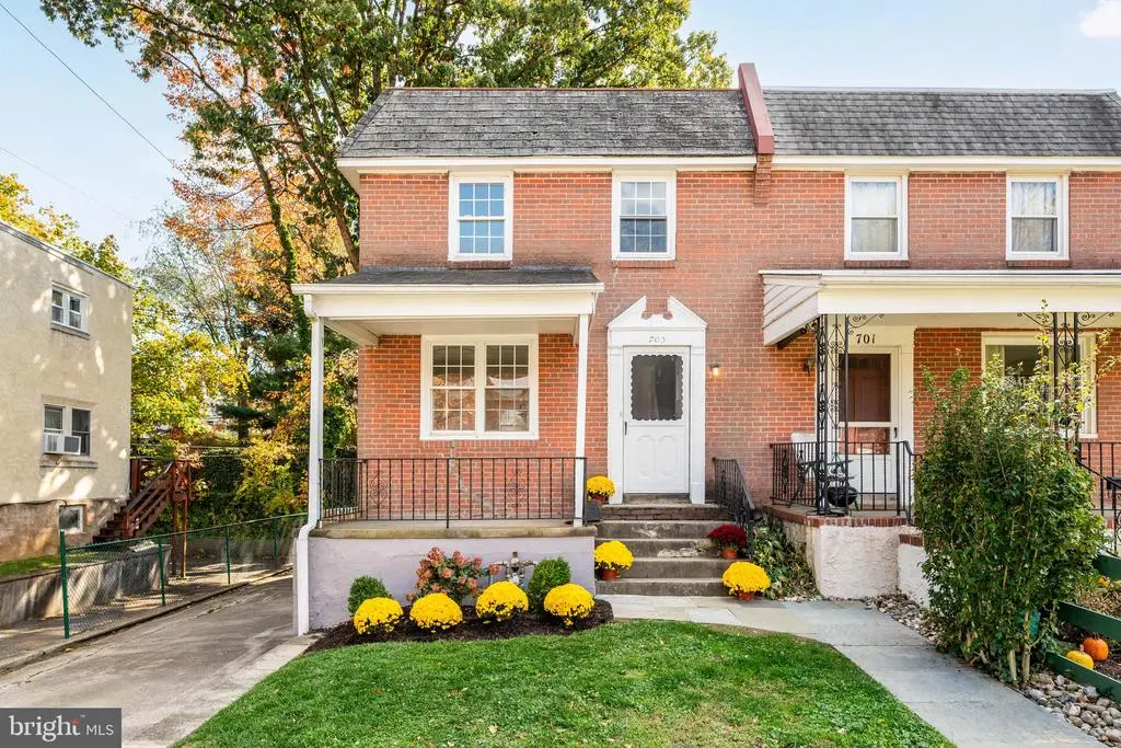 703 Humphreys Rd, Ardmore