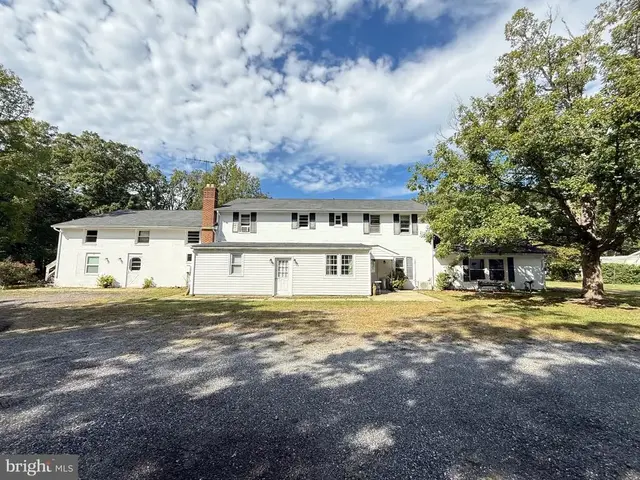 145 Quailwood Pkwy, La Plata