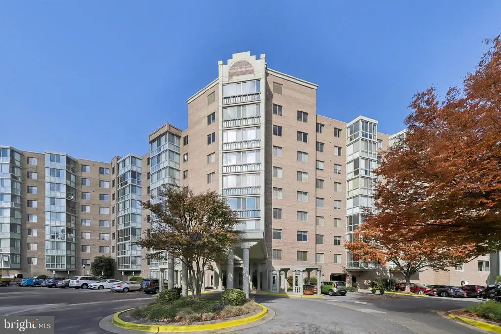 3005 S Leisure World Blvd #209, SILVER SPRING