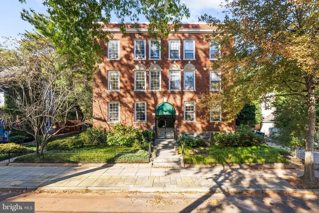 3039 Macomb St Nw #35, WASHINGTON