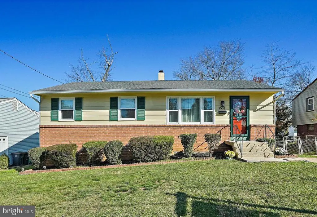 7531 Dover Ln, Lanham