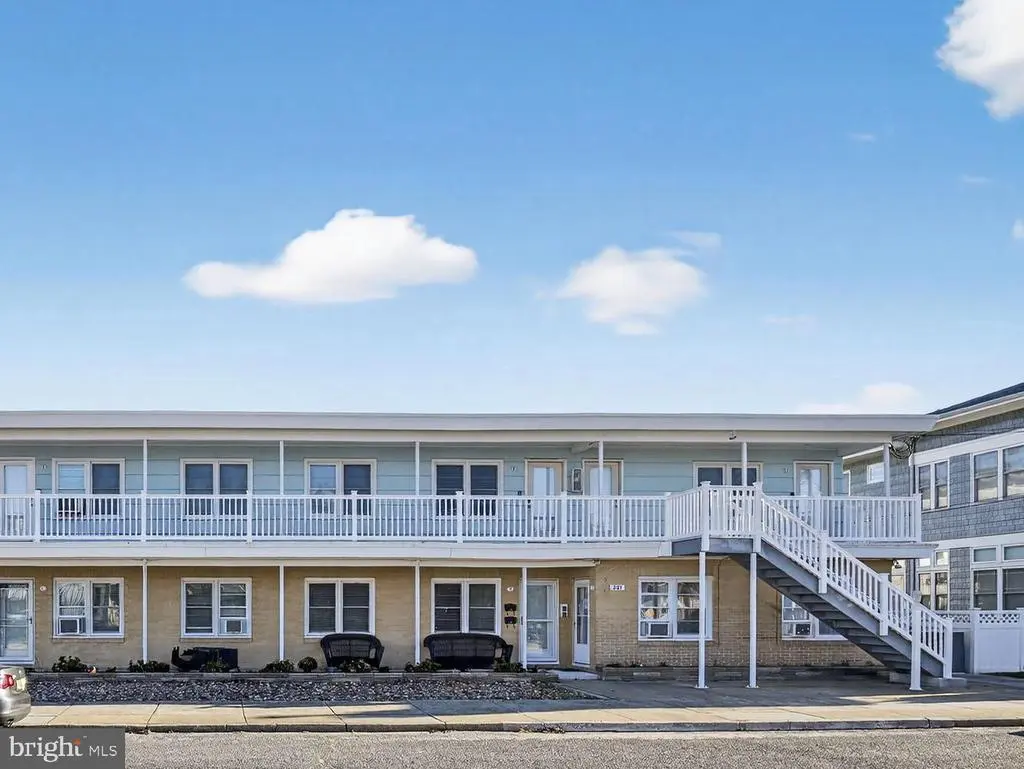 301 E Lavender Rd #1 (a), WILDWOOD