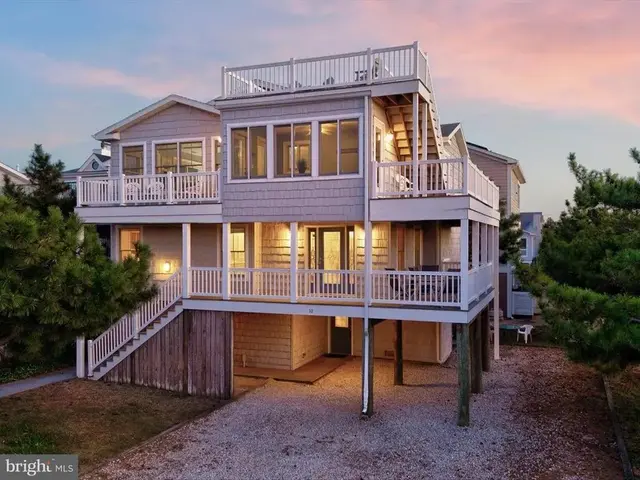 10 S 4th St, Bethany Beach