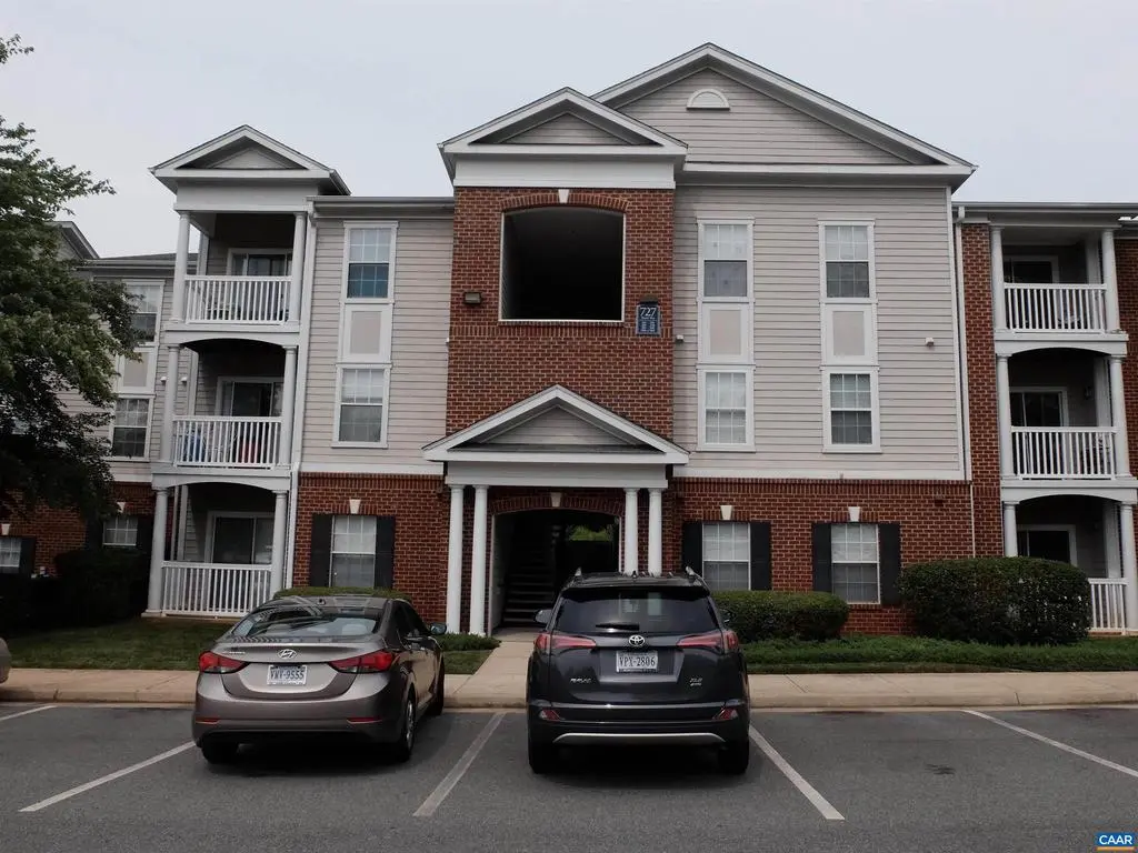 727 Denali Way #205, CHARLOTTESVILLE