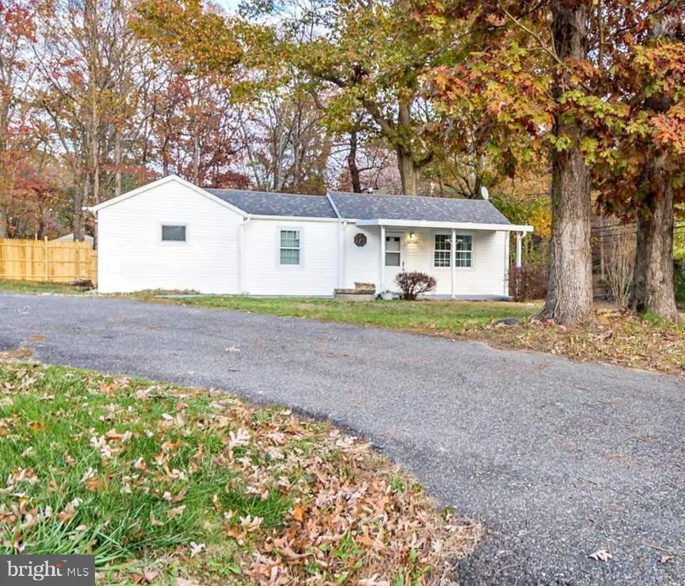 822 Warburton Ln, Fort Washington