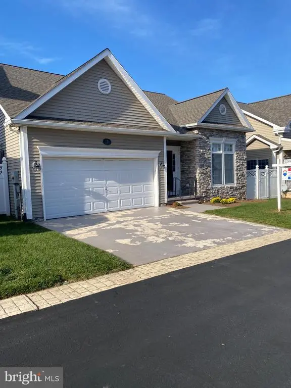 3 Keller Ln, Middletown