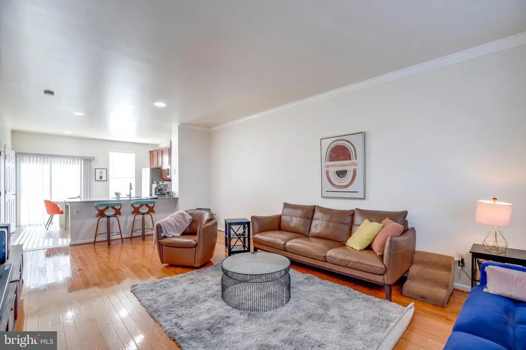 25304 Shipley Ter, CHANTILLY