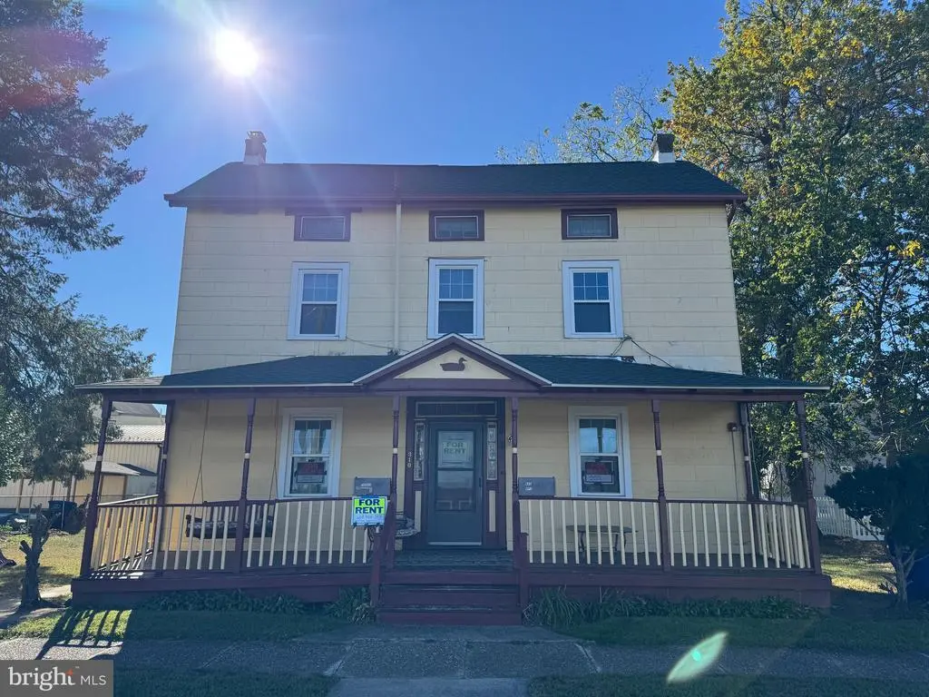 310 Front St, BEVERLY