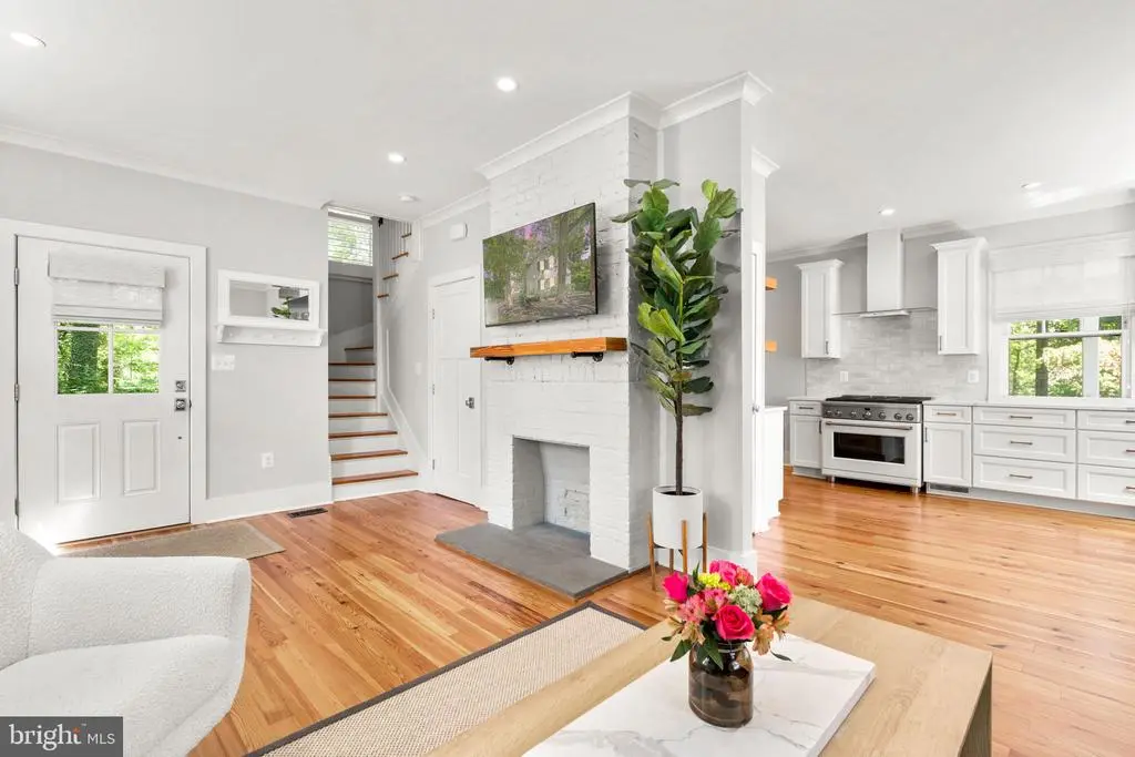 10155 Laureate Way, Bethesda