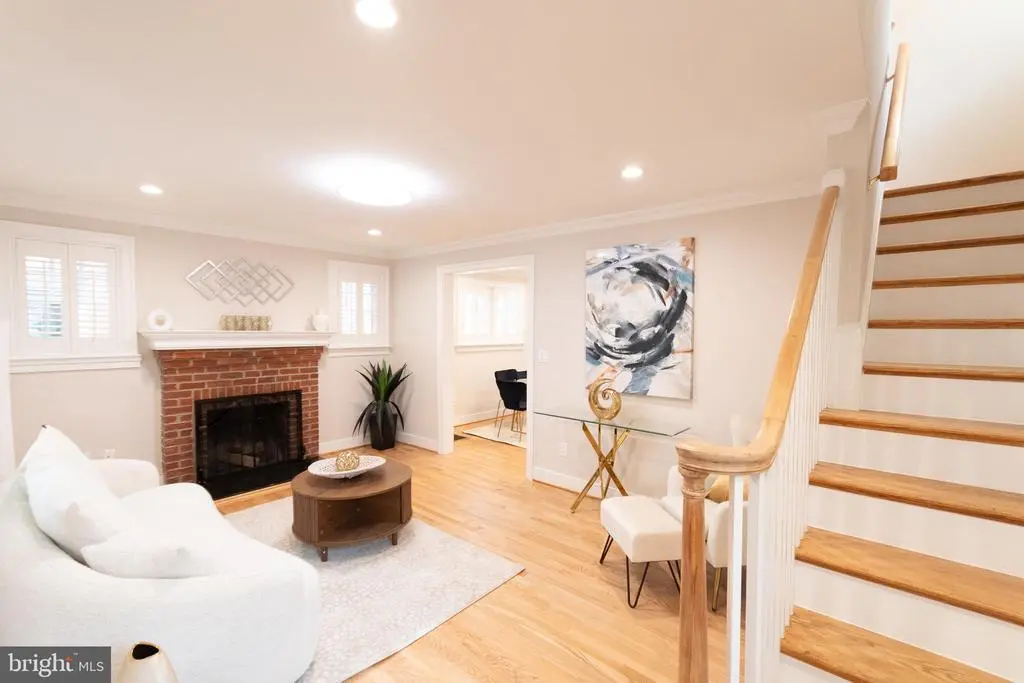 4513 45th St Nw, WASHINGTON