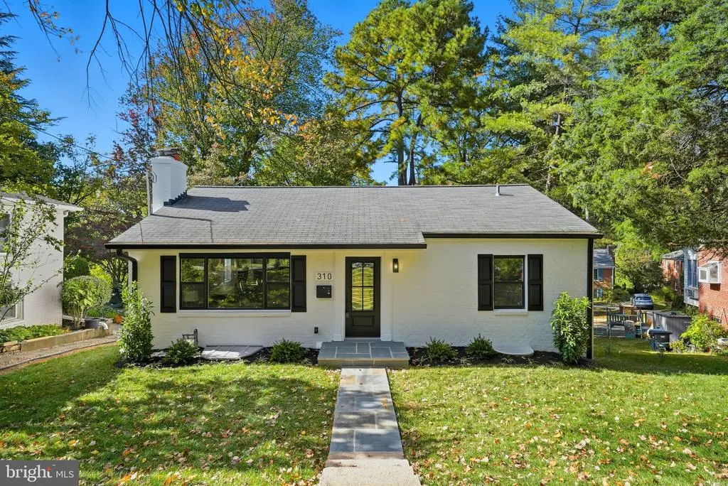 310 Moncure Dr, ALEXANDRIA