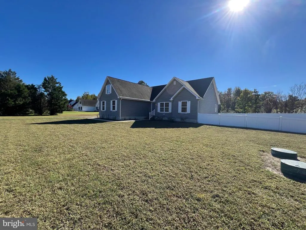 33016 Forest Knoll Dr, Laurel