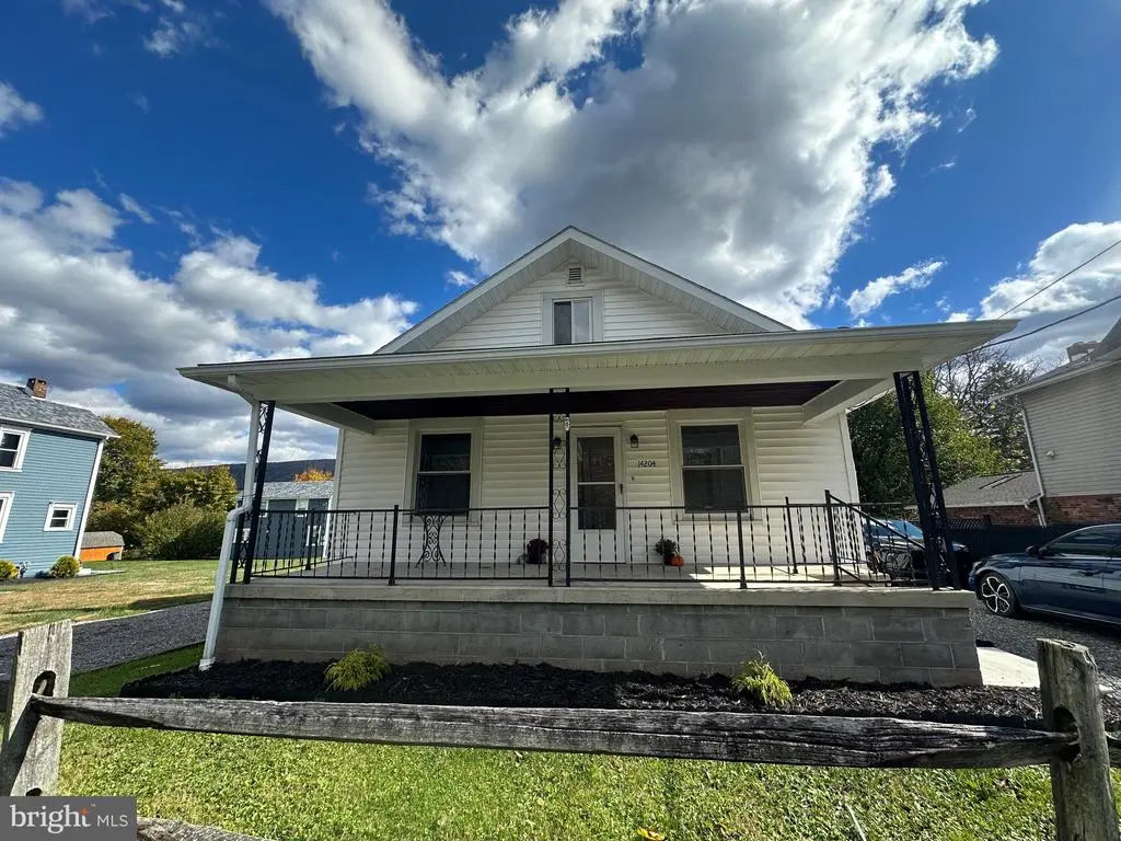 14204 Temple St, Ellerslie