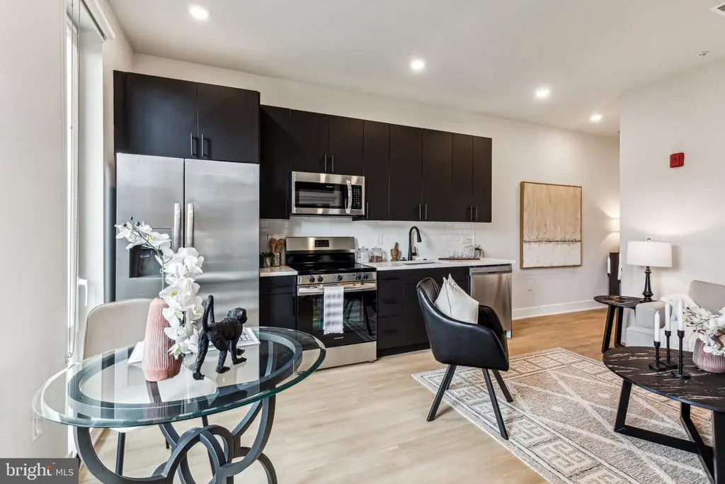 6910 Ridge Ave #219, PHILADELPHIA