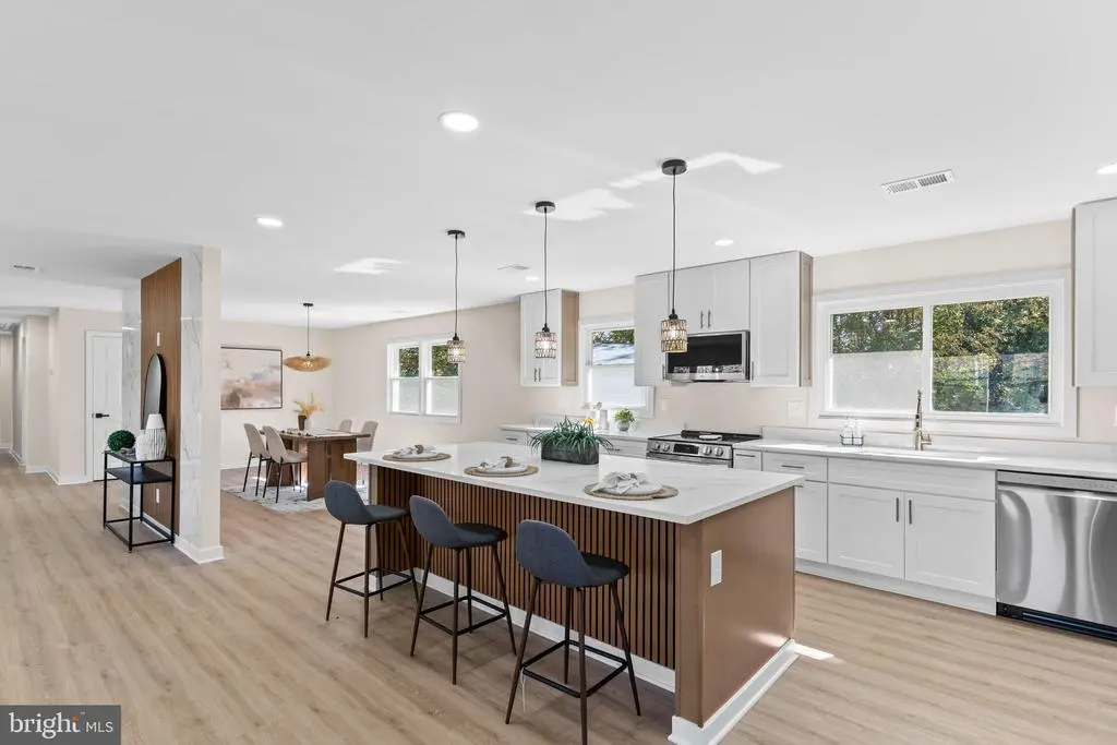 719 Manning Rd E, Accokeek