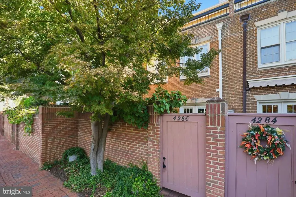 4286 Massachusetts Ave Nw, WASHINGTON