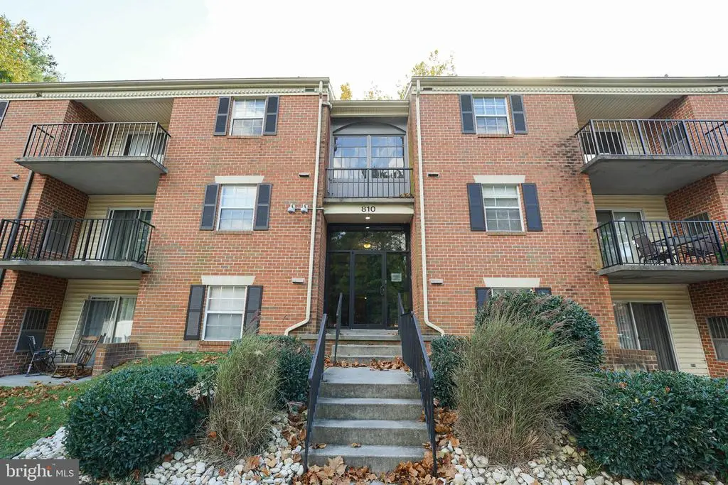 810 College Ln #i, Salisbury