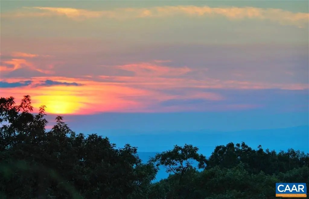 15 Shenandoah Ridge Ct, WINTERGREEN RESORT