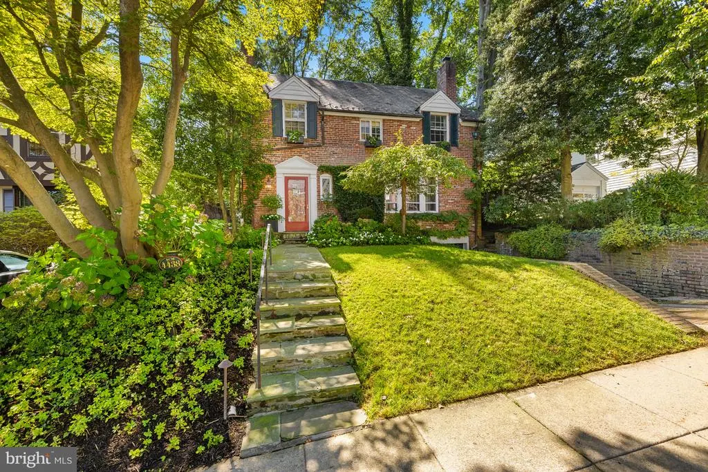 4438 Lowell St Nw, WASHINGTON