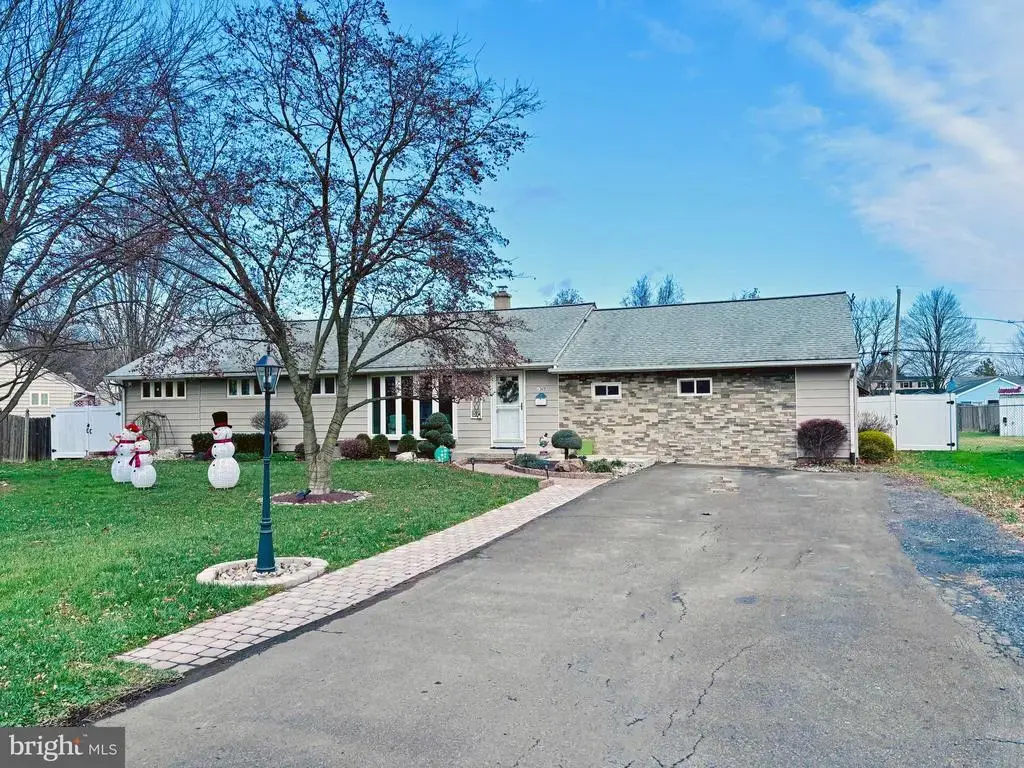 1309 Clyde Rd, WARMINSTER