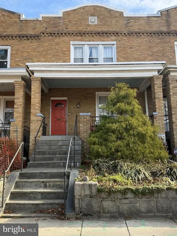 5 Sherman Cir Nw, WASHINGTON