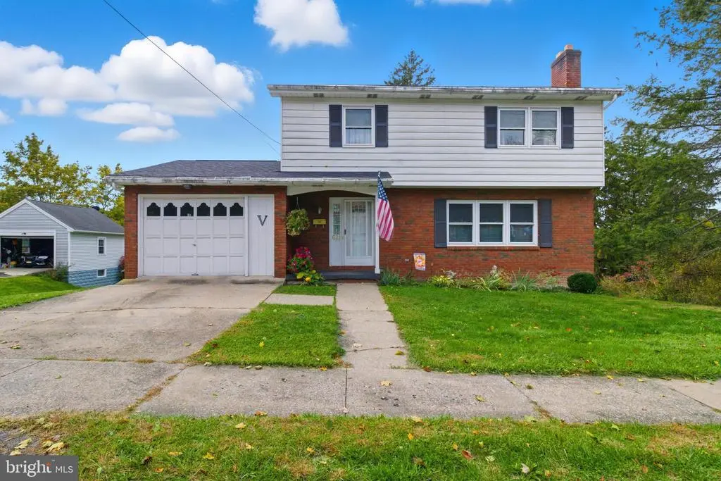 621 Ogden Ave, Clearfield