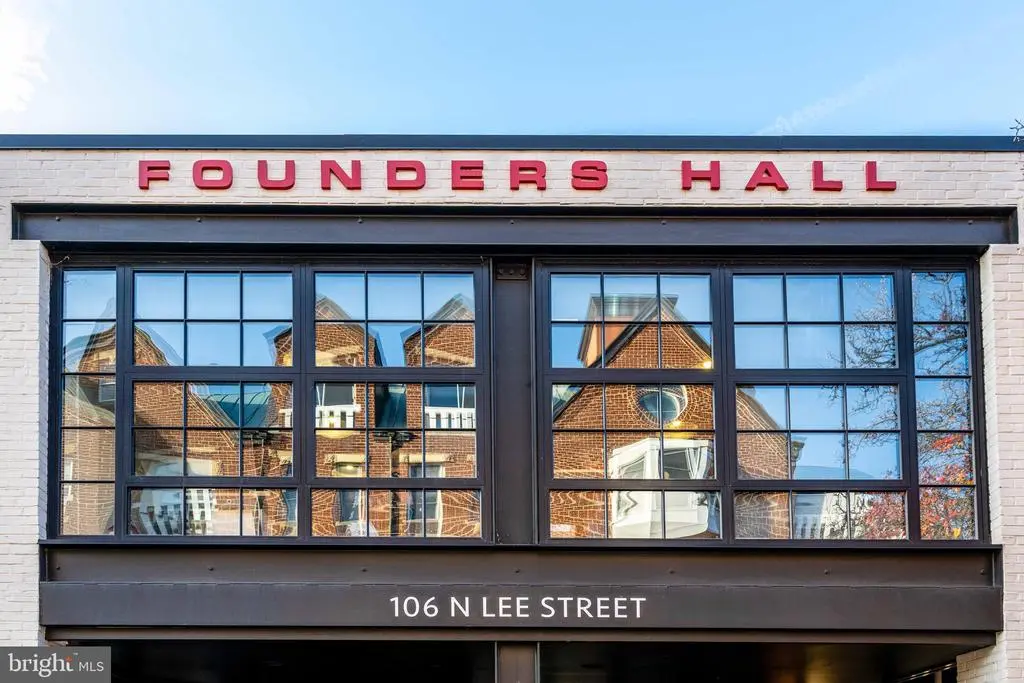 106 N Lee St #201, ALEXANDRIA