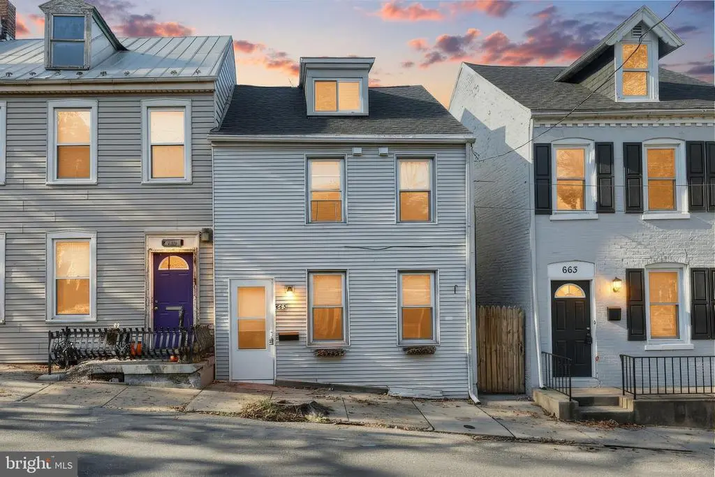 665 Fremont St, LANCASTER