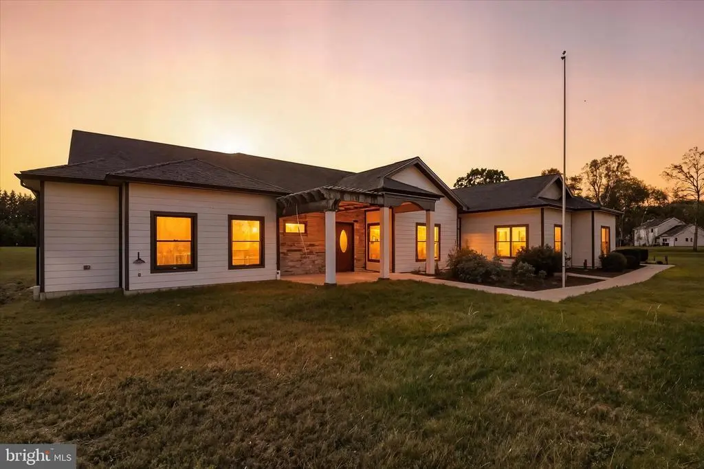 8368 Hawkins Creamery Rd, Gaithersburg