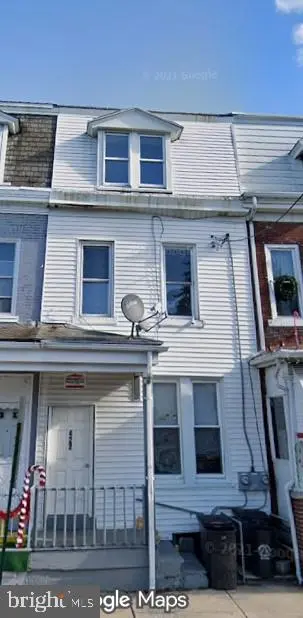 422 N 9th St, LEBANON