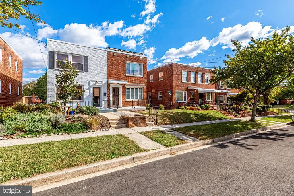 5513 Chillum Pl Ne, Washington