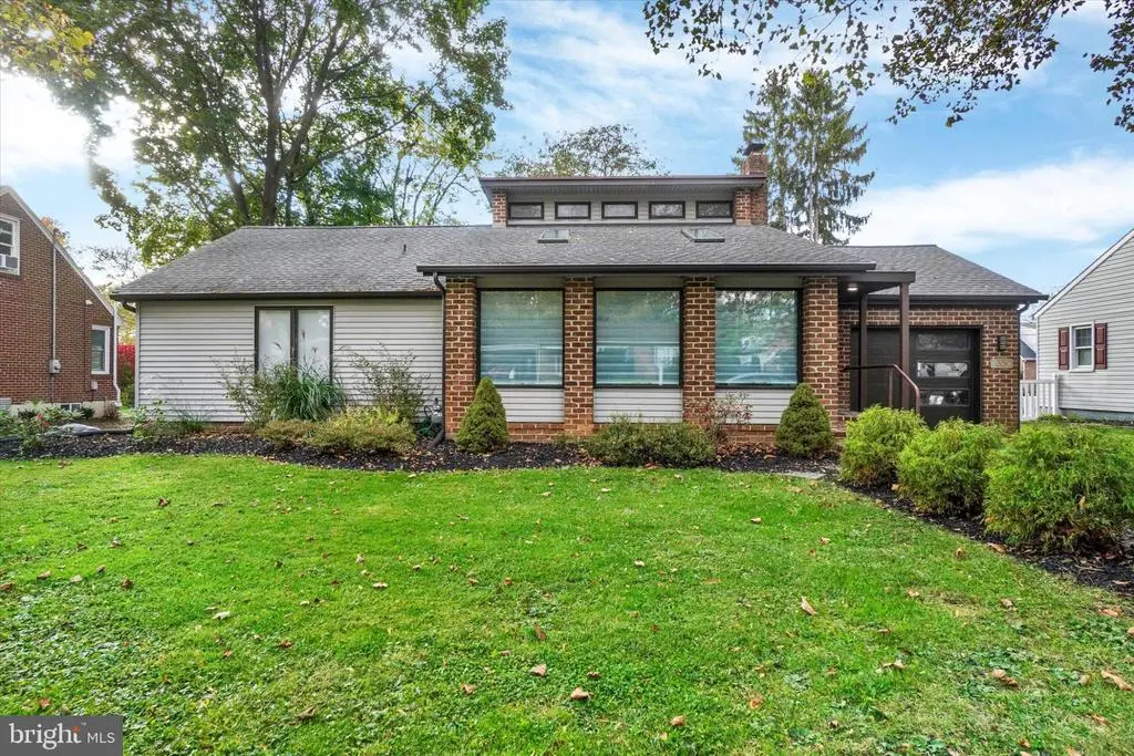 350 S Royal St, YORK