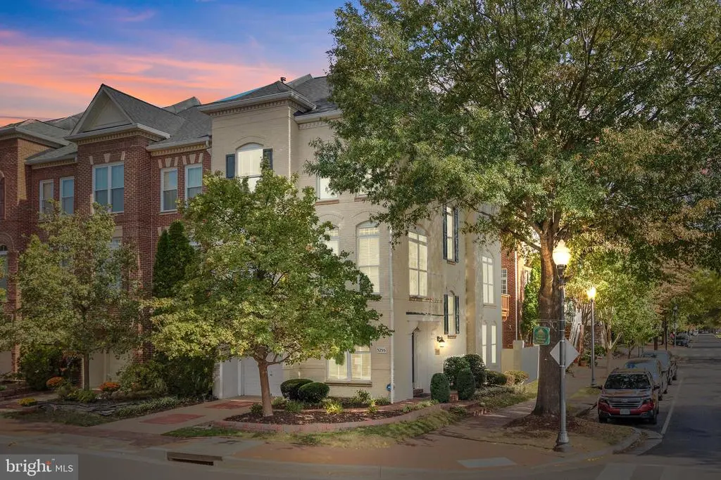 5255 Pocosin Ln, ALEXANDRIA