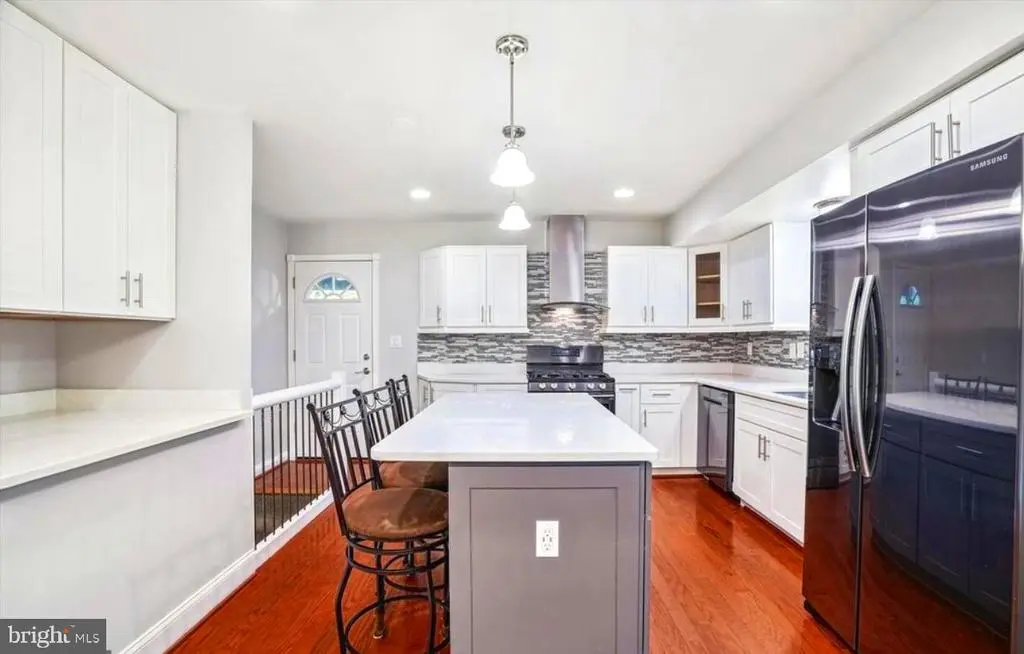 9321 Saint Andrews Pl, College Park