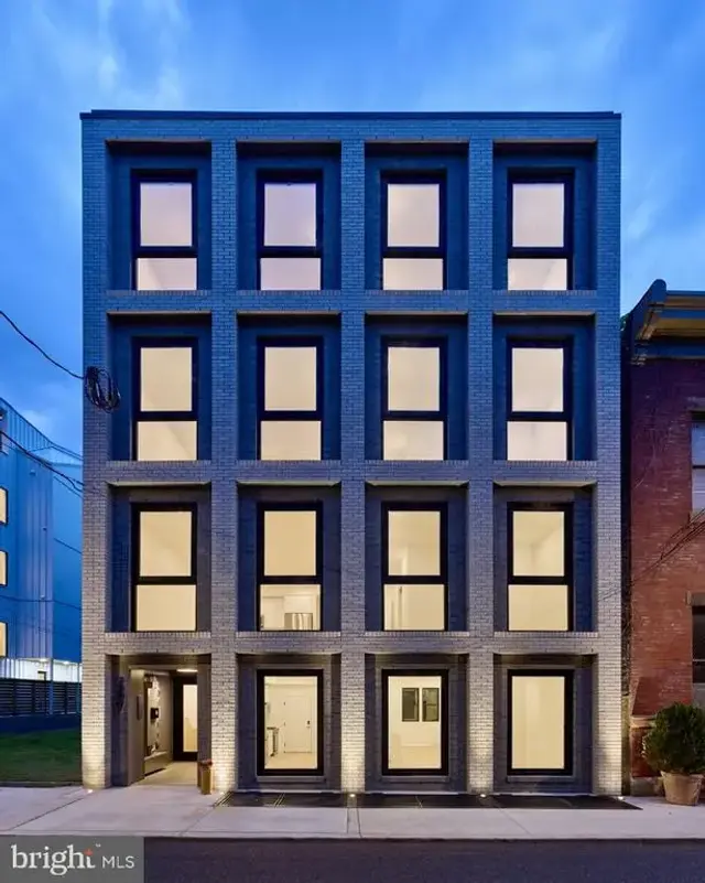 2007 Cambridge St, Philadelphia