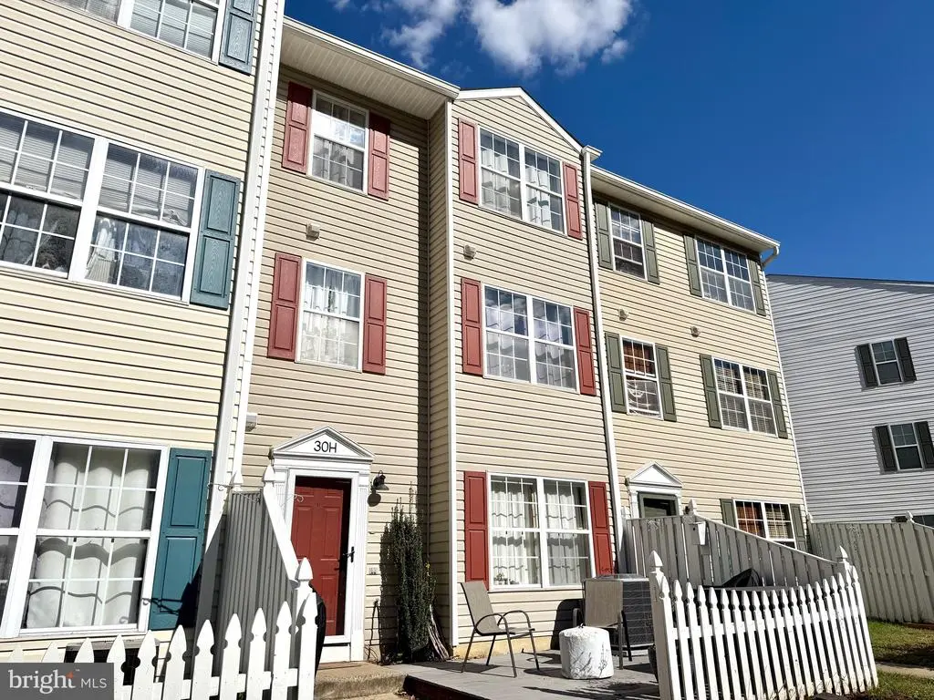 30-h Ironstone Ct, Annapolis